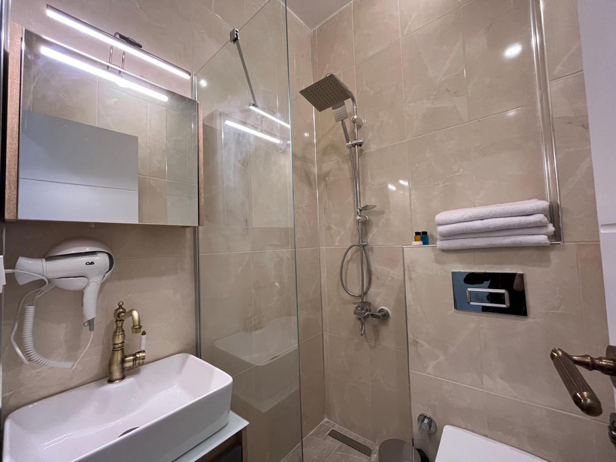Genoa Port Hotel Istanbul Eksteriør bilde