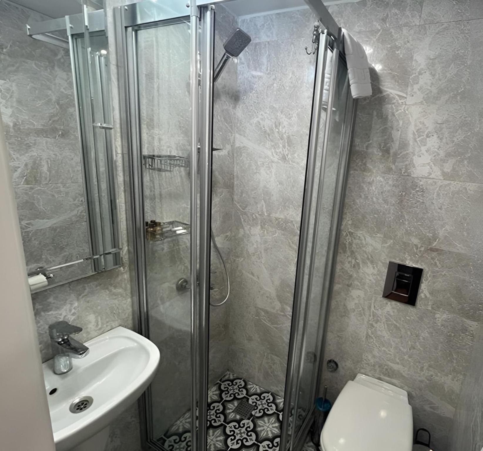 Genoa Port Hotel Istanbul Eksteriør bilde